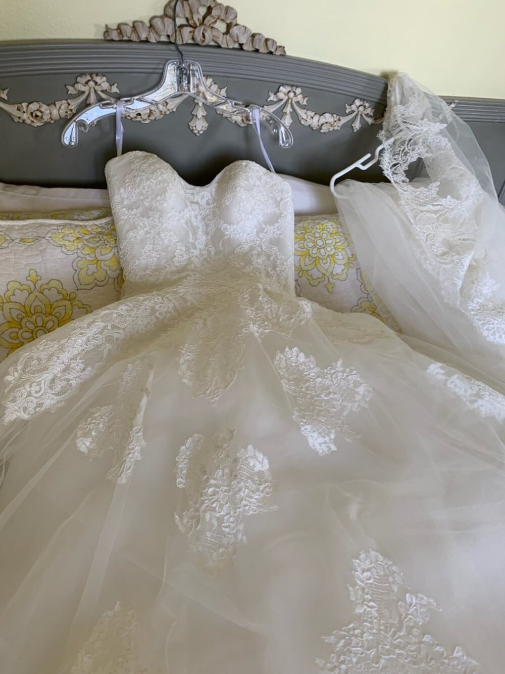 Elegant Ballgown Wedding Dress